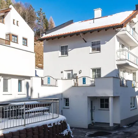 Apartment Chalet In Fiss Near Ski Lifts *